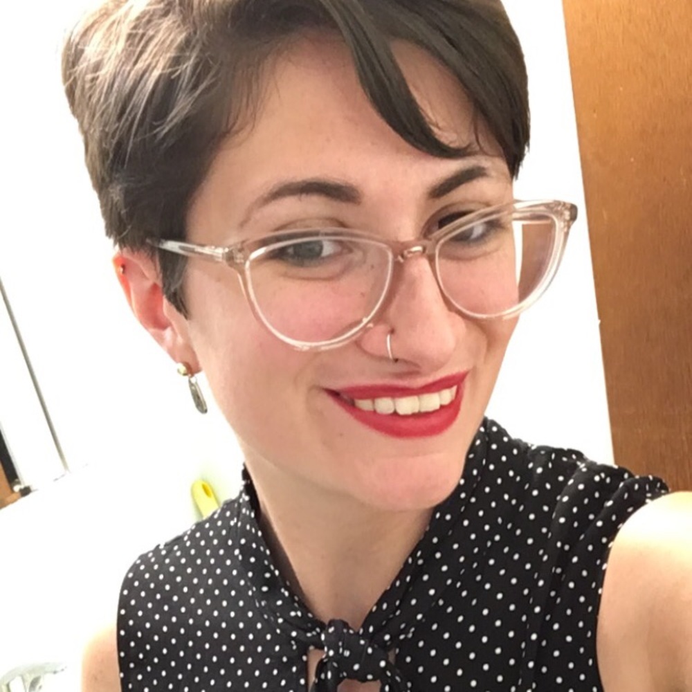 Meet your Posher, Carolyncarolyn